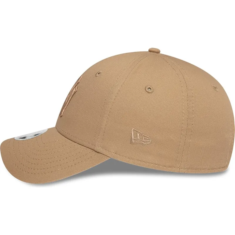 siltovky-zaoblena-hneda-nastavitelny-pasik-9forty-league-essential-new-york-yankees-mlb-new-era