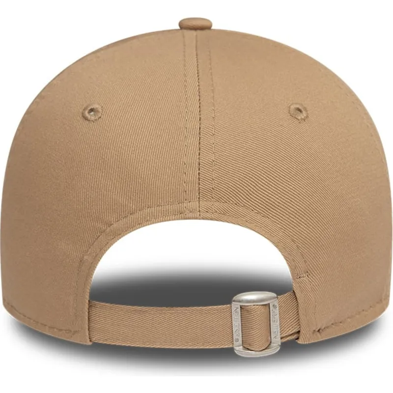 cap-zaoblena-brown-adjustable-strap-claro-claro-9forty-league-essential-new-york-yankees-mlb-new-era