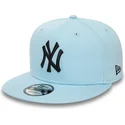 siltovka-rovna-modra-snapback-9fifty-league-essential-new-york-yankees-mlb-new-era
