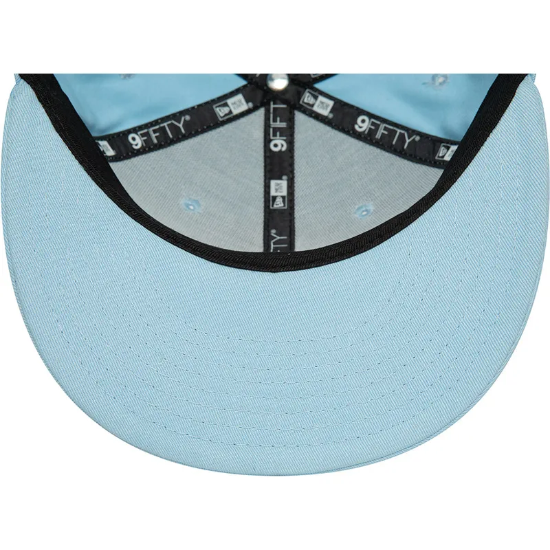 siltovka-rovna-modra-snapback-9fifty-league-essential-new-york-yankees-mlb-new-era