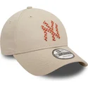 cap-zaoblena-beige-adjustable-strap-9forty-seasonal-infill-new-york-yankees-mlb-new-era