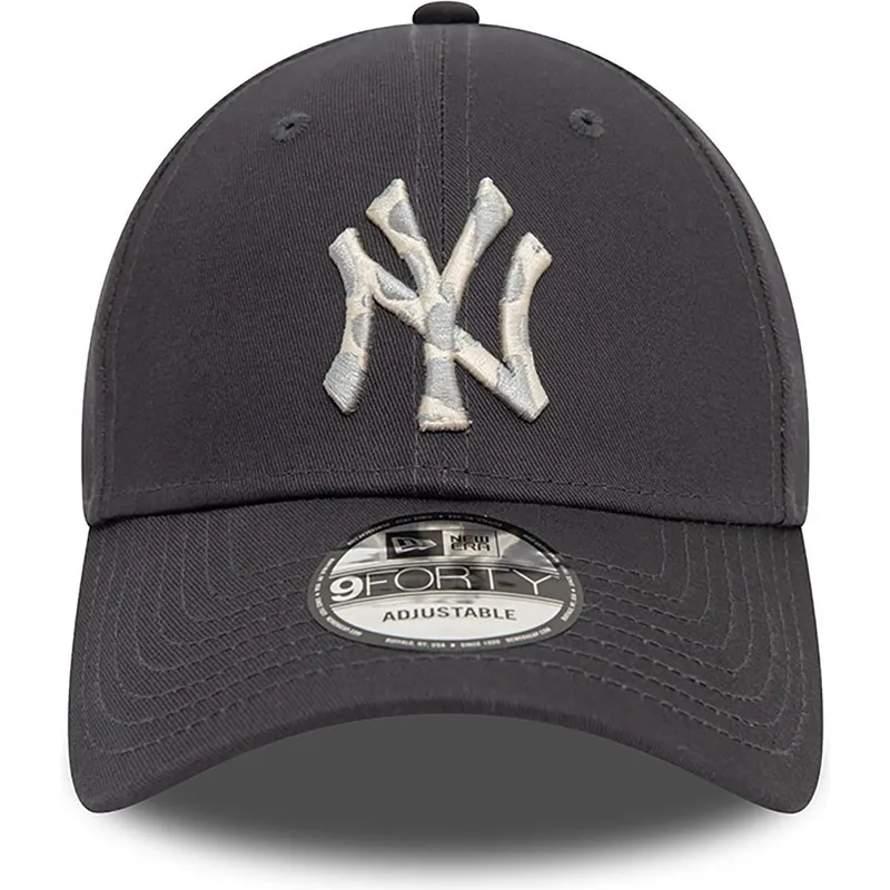 verstellbare-graue-9forty-kappe-mit-gebogenem-schirm-und-animal-infill-der-new-york-yankees-mlb-von-new-era