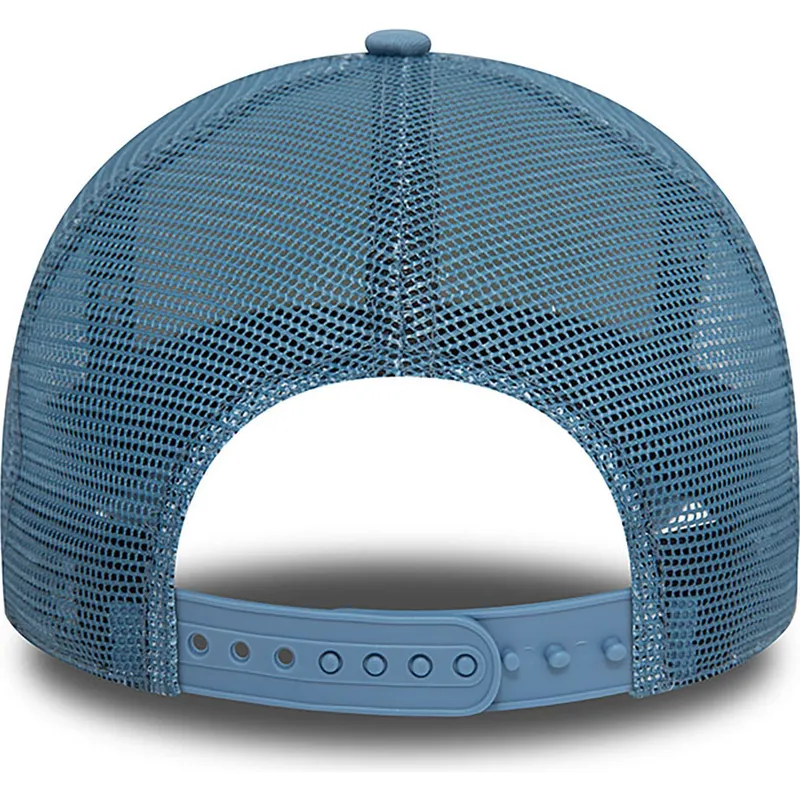 siltovka-zaoblena-modra-snapback-a-frame-character-rick-y-morty-new-era siltovka-zaoblena-modra-snapback-a-frame-character-rick-y-morty-new-era