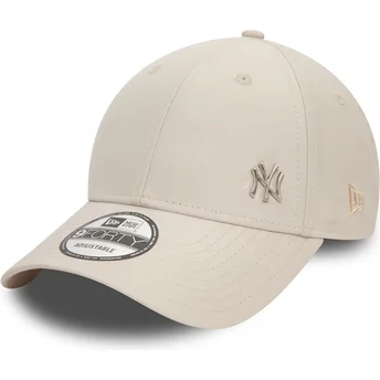 Beige verstellbare 9FORTY Flawless Kappe mit gebogenem Schirm von den New York Yankees MLB von New Era