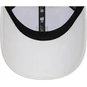 cap-zaoblena-white-adjustable-strap-9forty-new-era