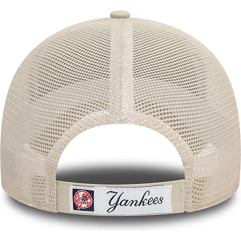 siltovka-zaoblena-bezova-snapback-9forty-home-field-new-york-yankees-mlb-new-era siltovka-zaoblena-bezova-snapback-9forty-home-field-new-york-yankees-mlb-new-era