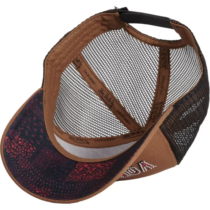 siltovka-zaoblena-hneda-snapback-stud-n-von-dutch