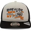 schwarze-und-weisse-trucker-kappe-american-ride-or-die-9fifty-retro-crown-a-frame-von-new-era