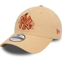 siltovka-zaoblena-hneda-nastavitelny-9twenty-floral-new-york-yankees-mlb-new-era