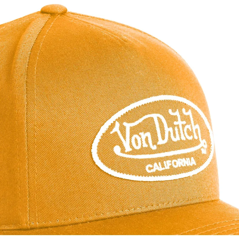 cap-zaoblena-brown-adjustable-strap-von-dutch