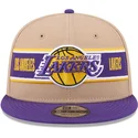 los-angeles-lakers-nba-9fifty-draft-2024-snapback-kappe-in-braun-und-violett-von-new-era