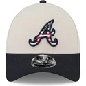atlanta-braves-mlb-new-era-9forty-stretch-snap-4th-of-july-beige-und-marineblau-snapback-kappe