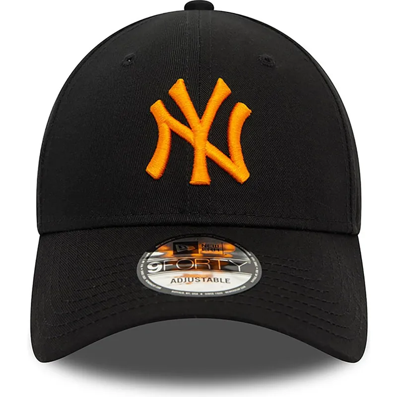 schwarze-verstellbare-kappe-mit-gebogenem-schirm-und-orangem-logo-9forty-league-essential-der-new-york-yankees-mlb-von-new-era