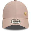beige-verstellbare-9forty-flawless-kappe-mit-gebogenem-schirm-und-goldenem-logo-der-new-york-yankees-mlb-von-new-era