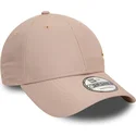 beige-verstellbare-9forty-flawless-kappe-mit-gebogenem-schirm-und-goldenem-logo-der-new-york-yankees-mlb-von-new-era