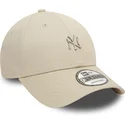 siltovka-zaoblena-bezova-nastavitelny-9forty-metallic-pin-new-york-yankees-mlb-new-era