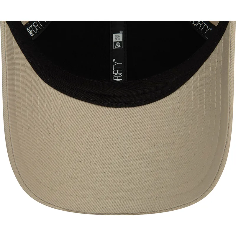 siltovka-zaoblena-bezova-nastavitelny-9forty-metallic-pin-new-york-yankees-mlb-new-era