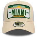 beige-weisse-trucker-kappe-a-frame-license-plate-miami-cities-and-beaches-von-new-era