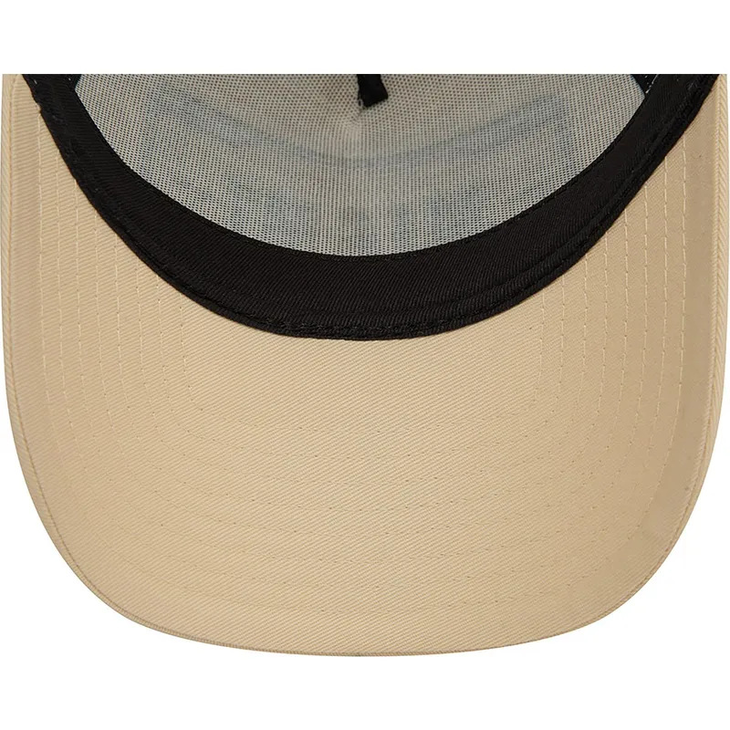 siltovka-zaoblena-bezova-snapback-a-frame-license-plate-miami-ciudades-y-playas-new-era