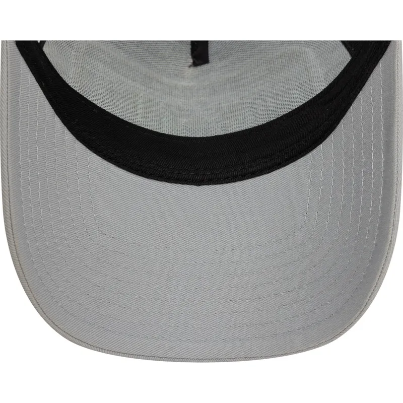 siltovka-zaoblena-siva-snapback-a-frame-license-plate-new-york-ciudades-y-playas-new-era