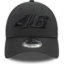 schwarze-verstellbare-kappe-mit-gebogenem-schirm-und-schwarzem-logo-9forty-geo-undervisor-print-von-valentino-rossi-vr46-motogp-