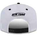siltovka-zaoblena-biely-snapback-golfer-chrome-new-york-yankees-mlb-new-era