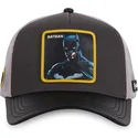 trucker-cap-schwarz-und-grau-batman-rev-dc-comics-von-capslab