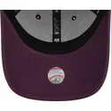 9forty-league-essential-new-york-yankees-mlb-verstellbare-violette-kappe-mit-gebogenem-schirm-von-new-era