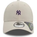 new-era-curved-brim-purple-logo-9forty-repreve-mini-logo-new-york-yankees-mlb-beige-adjustable-cap