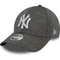 schwarze-gebogene-verstellbare-damenkappe-9forty-glitter-der-new-york-yankees-mlb-von-new-era