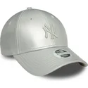 siltovka-zaoblena-siva-nastavitelny-plateada-plateado-9forty-midi-pu-new-york-yankees-mlb-new-era