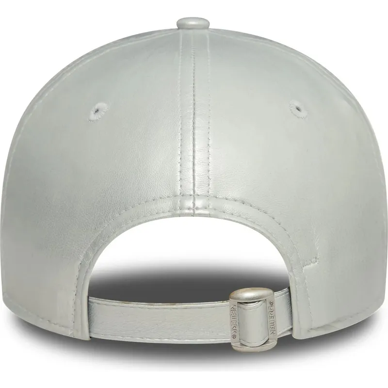siltovka-zaoblena-siva-nastavitelny-plateada-plateado-9forty-midi-pu-new-york-yankees-mlb-new-era