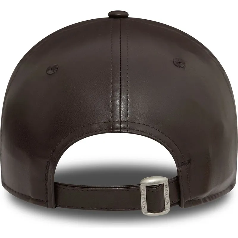 siltovka-zaoblena-hneda-nastavitelny-9forty-midi-pu-new-york-yankees-mlb-new-era siltovka-zaoblena-hneda-nastavitelny-9forty-midi-pu-new-york-yankees-mlb-new-era
