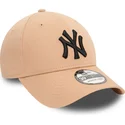 beige-gebogener-fitted-cap-mit-schwarzem-logo-39thirty-league-essential-der-new-york-yankees-mlb-von-new-era