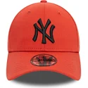 new-era-mlb-new-york-yankees-39thirty-league-essential-orange-gebogener-fit-cap-mit-schwarzem-logo
