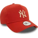 new-era-new-york-yankees-mlb-9forty-e-frame-league-essential-snapback-kappe-mit-gebogenem-schirm-in-orange-und-beigem-logo