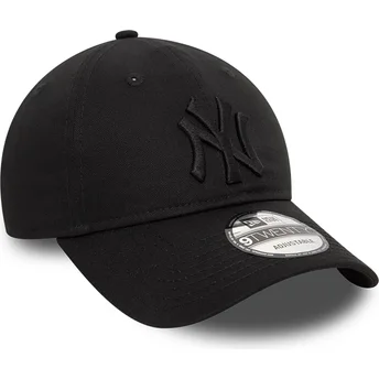 Cap zaoblená black adjustable strap 9TWENTY League Essential New York Yankees MLB New Era