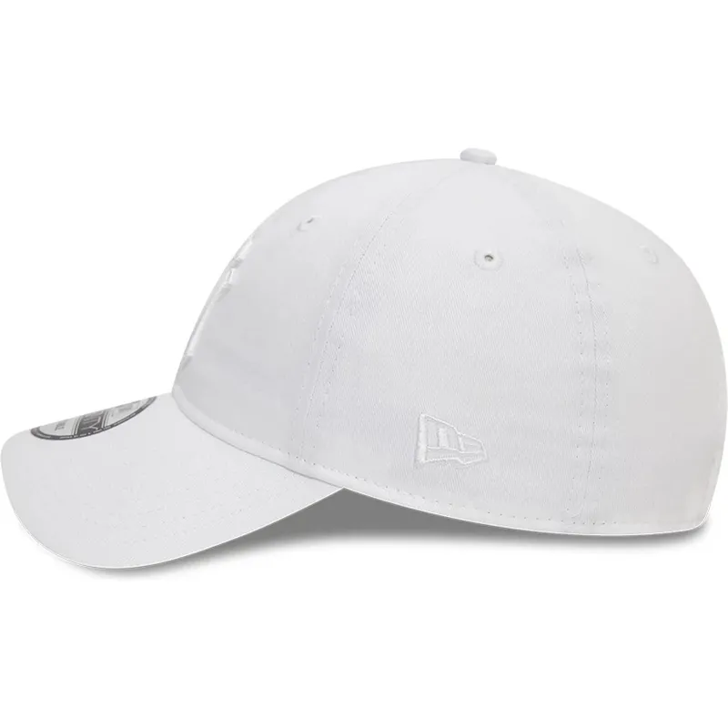 cap-zaoblena-white-adjustable-strap-9twenty-league-essential-new-york-yankees-mlb-new-era cap-zaoblena-white-adjustable-strap-9twenty-league-essential-new-york-yankees-mlb-new-era