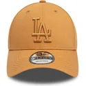 hellbraune-verstellbare-curved-cap-mit-braunem-logo-9forty-league-essential-der-los-angeles-dodgers-mlb-von-new-era