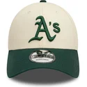 verstellbare-9forty-colour-block-kappe-in-beige-und-grun-der-oakland-athletics-mlb-von-new-era