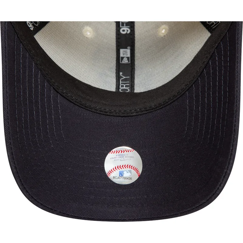 cap-zaoblena-beige-adjustable-strap-9forty-colour-block-new-york-yankees-mlb-new-era