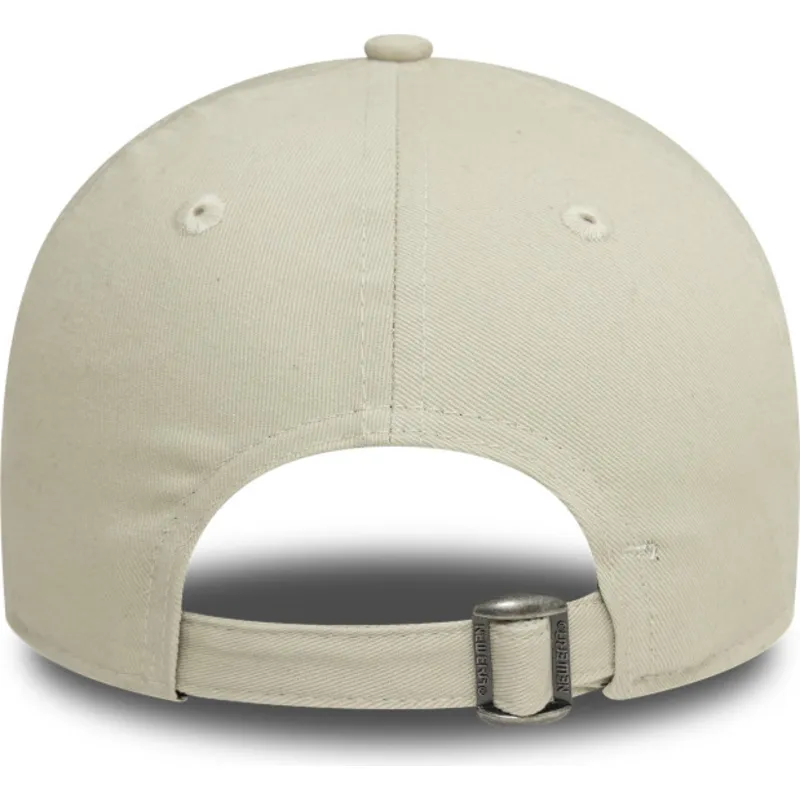 cap-zaoblena-beige-adjustable-strap-9twenty-new-era