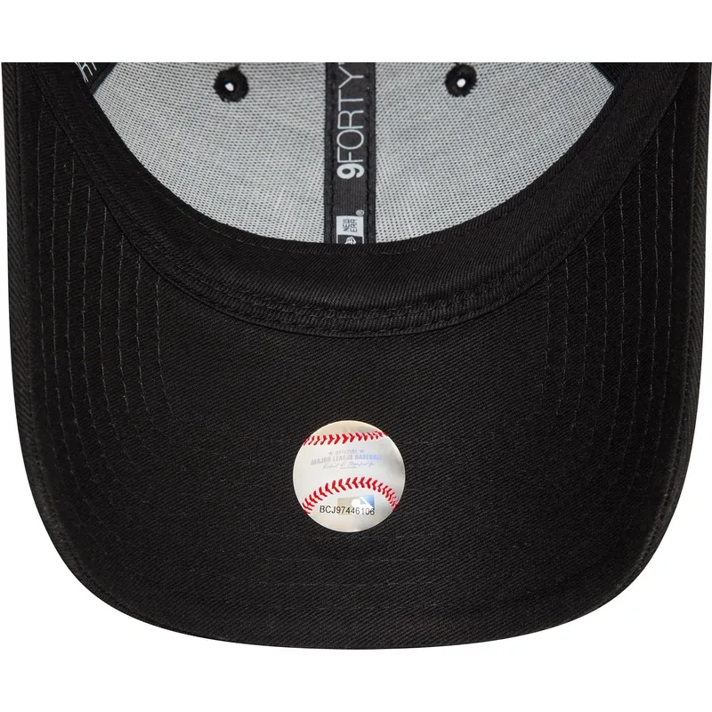 siltovka-zaoblena-cierna-nastavitelny-9twenty-icon-butterflies-new-york-yankees-mlb-new-era