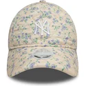 cap-zaoblena-beige-adjustable-strap-9twenty-floral-quilt-new-york-yankees-mlb-new-era