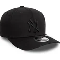 siltovka-zaoblena-cierna-snapback-9seventy-stretch-snap-new-york-yankees-mlb-new-era