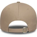 cap-zaoblena-brown-adjustable-strap-claro-9forty-league-essential-new-york-yankees-mlb-new-era