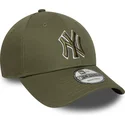 siltovky-zaoblena-zelena-nastavitelny-pasik-9forty-outline-new-york-yankees-mlb-new-era