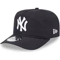schwarze-verstellbare-gebogene-kappe-golfer-everyday-nylon-von-new-york-yankees-mlb-von-new-era