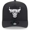 schwarze-verstellbare-curved-cap-golfer-everyday-nylon-der-chicago-bulls-nba-von-new-era