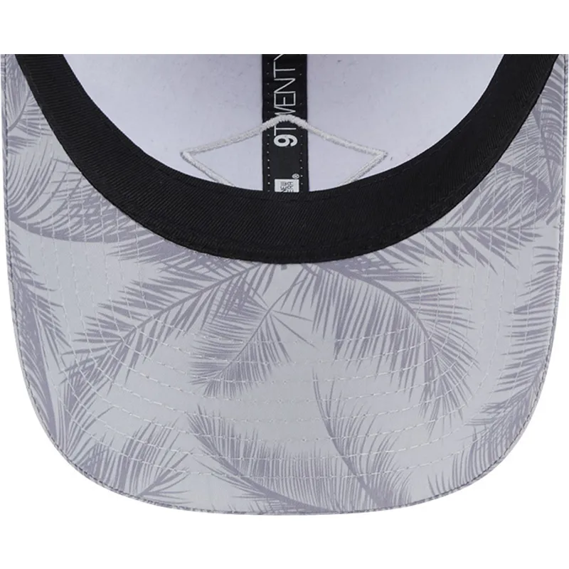 graue-verstellbare-curved-cap-fur-damen-9twenty-leaf-open-back-spring-training-fan-pack-2025-der-new-york-yankees-mlb-von-new-er